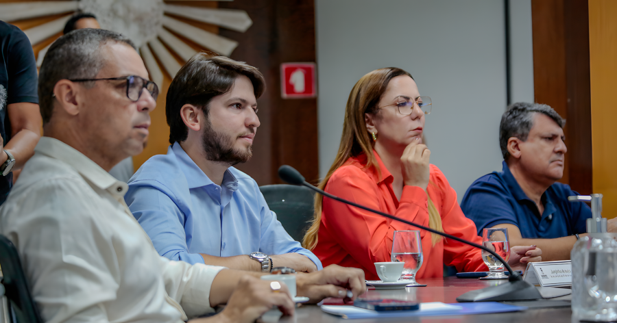 O Governo de Sergipe e a Prefeitura de Estância assinaram proposta de acordo para a regularização da Praia do Saco