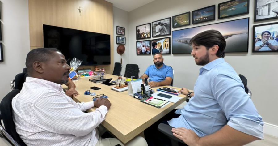 Vereador Elenilton Cardoso, o Negão do Povo, se reúne com Jorginho Araújo para tratar de demandas de Estância