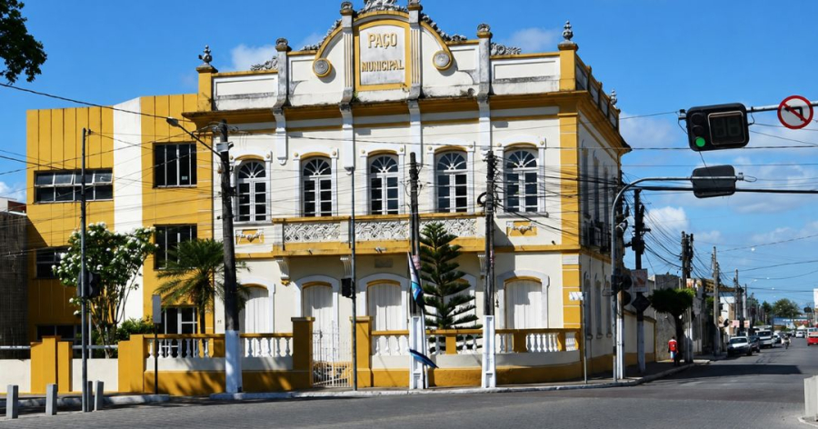 Prefeito André Graça decreta ponto facultativo na segunda-feira após a Salva de Estância