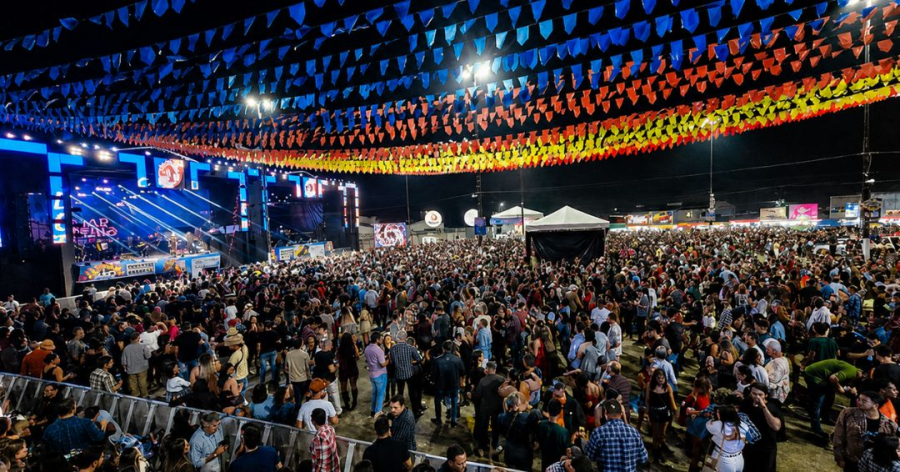 Estância vive noite histórica e lota o Forródromo Rogério Cardoso na Véspera de São João
