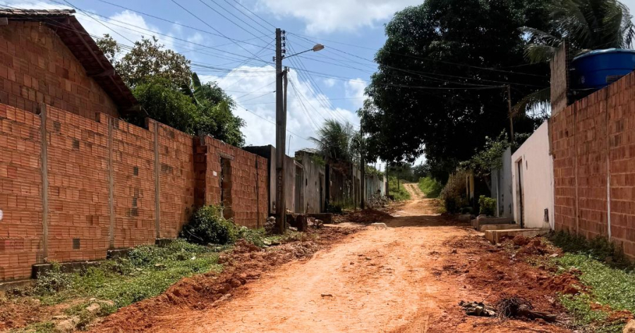 Isaías Negobia solicita reabertura e recuperação das Ruas U e T no Conjunto Santo Antônio